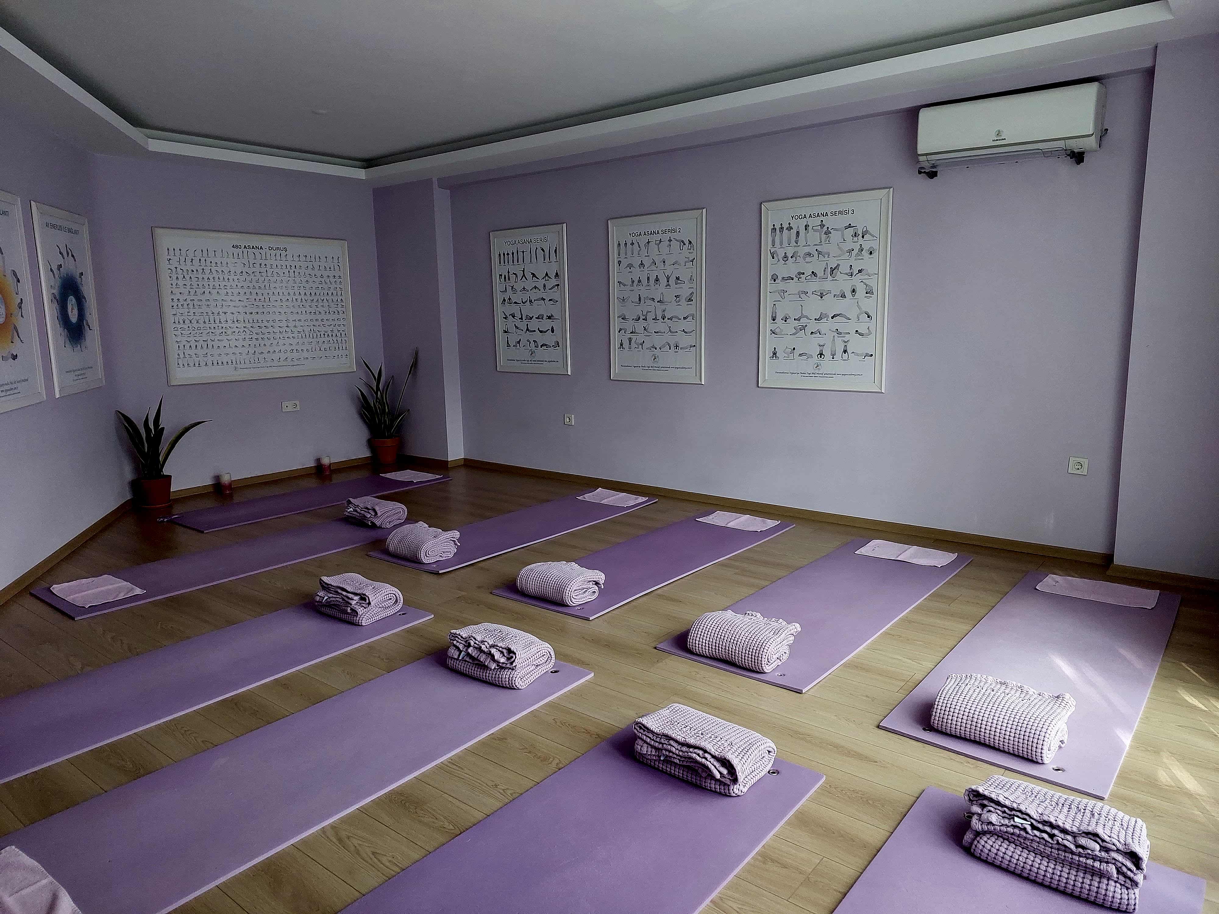 YOGA ACADEMY ÜSKÜDAR